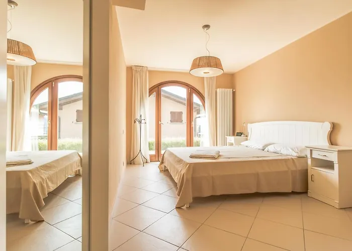 Il Borgo Апартаменты Менаджо